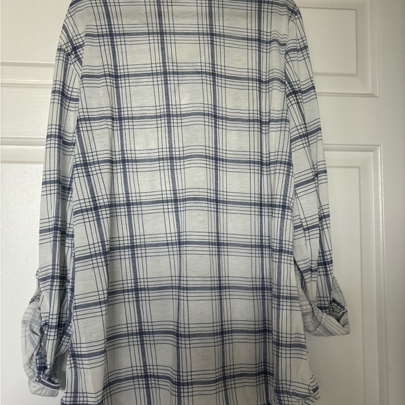 Button down shirt - Picture 3 of 3